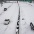 Sneg i jak vetar zahvatili delove SAD: Prete grmljavinske oluje i tornada, poplave na Havajima