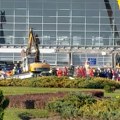 Komemorativni skup u Novom Sadu: Obeležen 21 mesec od pada nadstrešnice uz paljenje sveća i polaganje cveća
