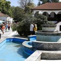 Turistički vaučeri: Subvencije za ugostitelje, socijalni program ili politička kampanja?