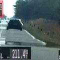 Ludaci na srpskim putevima! Motociklista terao skoro 200 na sat, vozač automobila još brže, oglasio se Dačić