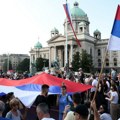 “Demonstracije u Srbiji prerastaju u političke, Vučiću odlazi”: Ruski mediji o šestim protestima ‘protiv nasilja’ u…