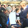 Dodik odlikovao episkopa Lukijana Ordenom Republike Srpske na lenti