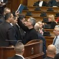 VIDEO Cirkus i u nastavku konstitutivne sednice parlamenta: Opozicija nazvana nacistima