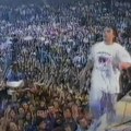 Koncert za mir kojeg je pregazio krvavi rat: Ovako je Nele Karajlić najavljen pred 30.000 ljudi u Sarajevu, a onda...