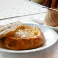 Užice ima pravu, ali mi imamo recept za domaću komplet lepinju, ili bar nešto što na nju liči