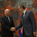 Neobična poseta Štokera Beogradu: Kritike EU upućene Vučiću zbog medija i protesta