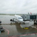 Drama na nebu iznad Beograda: Avion prinudno sleteo