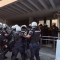 Održan studentski protest u Novom Sadu, akademci traže kažnjavanje policajaca zbog brutalnosti