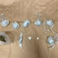 Srbin uhapšen zbog droge u Crnoj Gori: Od uličnog narko-dilera oduzeti kokain, marihuana i 3.250 evra! (foto)