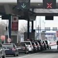 Kolone na prelazima sa mađarskom i hrvatskom! Jedna grupa vozača čeka već pet sati na na granici: Evo gde je najveće…
