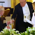 Kralj Čarls i Tramp se prozivali na večeri u Beloj kući: Naterali ste demokrate da ustanu, ja to ne bih mogao