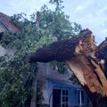 Nevreme zahvatilo više delova Srbije, MUP izdao hitno saopštenje i apelovao na građane da prate upozorenja
