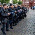 Njemački policajac preminuo od povreda u napadu nožem