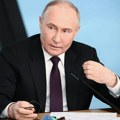 Peskov: Putin ne odbija ništa, ali…