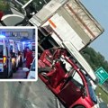 "Okupljeni plakali, policajci zadržavali suze": Novi detalji nesreće u kojoj su poginuli otac i tromesečna ćerka: Poznati i…