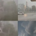 (Video) Razorna oluja čupala drveće, hiljade bez struje, blokirani putevi: Totalni haos u komšiluku: Superćelijska oluja…