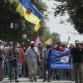 Ukrajina mobiliše penzionere