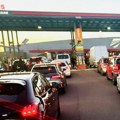 Gorivo ispraznilo džepove: Visoke cene goriva naterale francuske vlasti da subvencionišu najugroženije slojeve potrošača