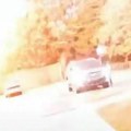 Žena preživela udar groma Neverovatna priča: Prasak je bio toliko silovit da je razneo drvo (video)