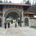 Ovo je teško objasniti: Džabe prištinske licence - što nas više tlačite, više će nas dolaziti!