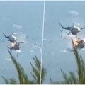 Snimak sudara 2 helikoptera tokom gašenja požara u Grčkoj Ima poginulih, zastrašujuće scene! Potraga za nestalima u toku…