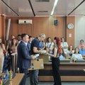Svečani prijem za najbolje učenike opštine Vrbas Ponos i zasluženi aplauzi, za učenike genercije posebni pokloni