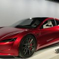 Cirkus se nastavlja: Tesla ponovo odlaže premijeru Roadster modela, razlog je neverovatan
