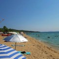 Protesti u Grčkoj zbog kompanija koje iznajmljuju ležaljke na plažama