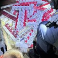 Uhapšena dva vozača autobusa na Batrovcima: U bunkerima skrivali više od 3.000 paklica cigareta