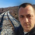 Poslednju poruku objavio dva sata Pre tragedije: Javio se sa mesta gde ga je ubio voz: Krenuo je u šetnju iz koje se nije…