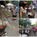"Lemeški kotlić" održan u Svetozar miletiću Juneći paprikaš kuvalo 60 ekipa