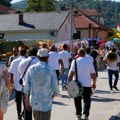 Kafa 200, pivo 400 dinara: Ovo su cene u Guči, jedno posebno "bode oči" FOTO