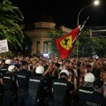 Večeras protest na Đačkom trgu