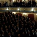 Evo uz koju pesmu je završena komemoracija Halidu Bešliću, nosi jaku simboliku: Izveo je ovaj pevač, svi plaču