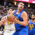Brutalna partija Jokića - stao na korak od tripl-dabla VIDEO