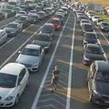 Vozači, oprez: Velike kolone na izlazu iz Srbije, evo gde se najduže čeka