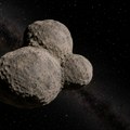 Otkriven prvi asteroid sa tri spojena dela, ima i svoj mali mesec