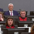 Reakcije u Srbiji na presudu iz Haga: Potvrda da je OVK bila teroristička organizacija i delimična pravda za žrtve