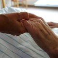 Milioni strahuju da niko neće primetiti da su umrli: Aplikacija "Jesi li mrtav?" izazvala pomamu
