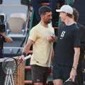 Na pomolu spektakl Đokovića i Sinera na turniru gde Novak ne zna za poraz