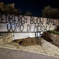 „Prijatno, g**no!“: Gigant u krizi, đubrivo pred vratima krivca