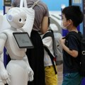 Humanoidni roboti kažu da bi bili efikasnije vođe od ljudi, ne planiraju pobunu