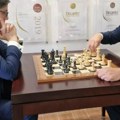 Vučić i Pendarovski u Prohoru igrali šah, potom posetili vinariju i ručali u Vranju