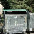 Građani pitaju nadležne iz JKP Šumadije: Kada ćete zameniti kontejnere i kada ćemo se rešiti smrada?
