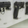 Policajac iz Niša u bekstvu, osumnjičen da je odneo 272, a ne 63 pištolja