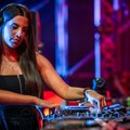 Novi veliki uspeh za našu mladu DJ senzaciju Lannu: Za 18. rođendan rezidentura na Ibici