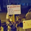 Prvi protesti u Medveđi