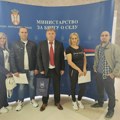 OŽIVLJAVANJE SELA: Još tri porodice iz Pirota dobile sredstva za kupovinu kuće