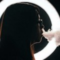 Vejp ili cigareta – zavisnost stiže ranije, rizici po zdravlje veći