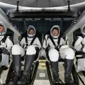 Astronauti se vratili na Zemlju: SpejsEks kapsula sletela u Pacifik posle 5 meseci